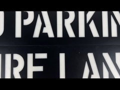 Estêncil plástico da letra do PVC do tráfego para o preto do lugar público